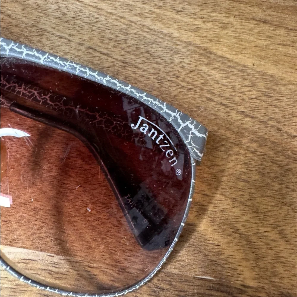 Vintage Jantzen Aviator Sunglasses Gray Crackle Frame Brown Lens Retro Unisex